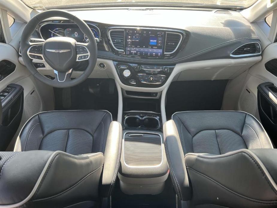 used 2023 Chrysler Pacifica Hybrid car, priced at $39,629