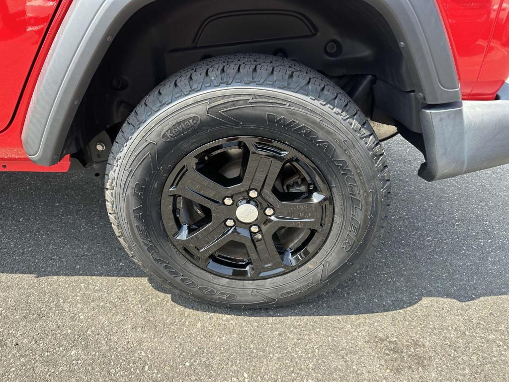 used 2021 Jeep Wrangler Unlimited car, priced at $28,295