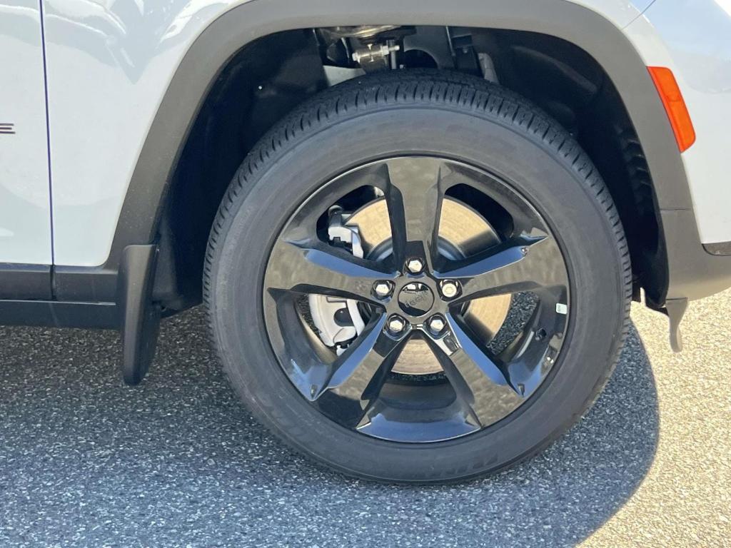 new 2025 Jeep Grand Cherokee L car, priced at $47,455