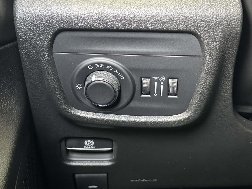 new 2025 Jeep Grand Cherokee L car, priced at $46,705