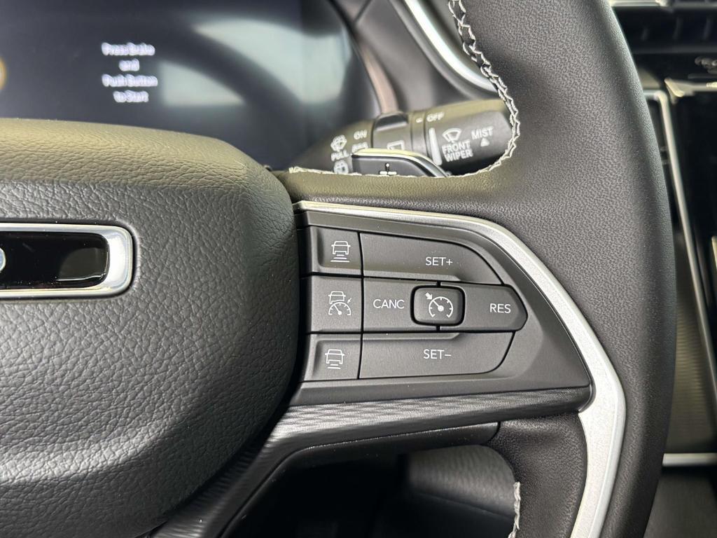 new 2025 Jeep Grand Cherokee L car, priced at $46,705