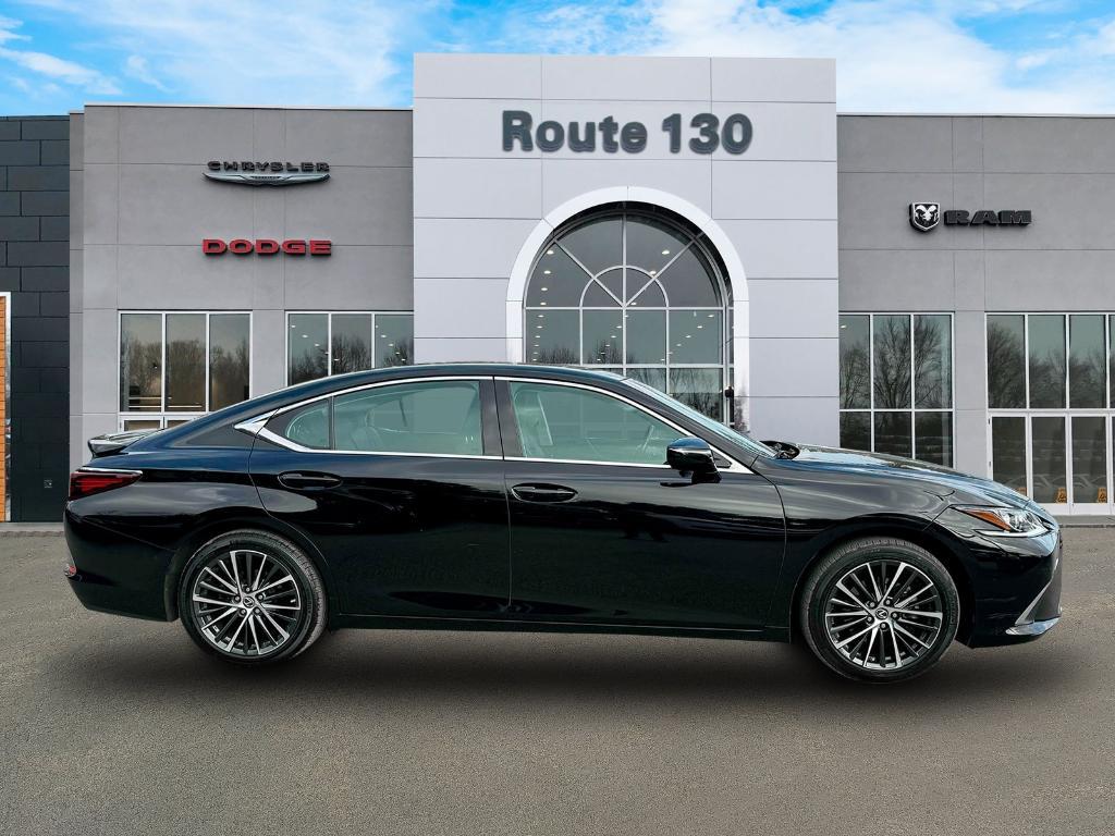 used 2022 Lexus ES 350 car, priced at $30,295