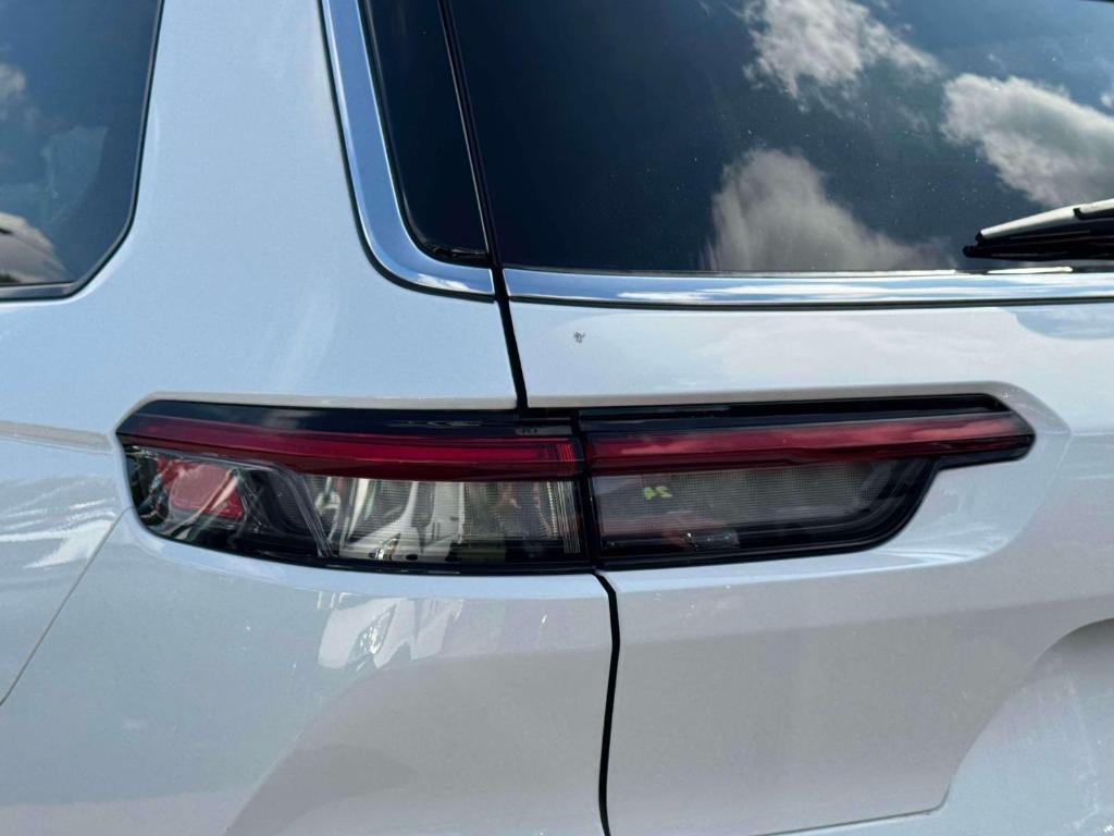 used 2022 Jeep Grand Cherokee L car, priced at $25,495