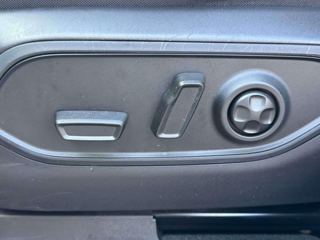 used 2022 Jeep Grand Cherokee L car, priced at $25,495