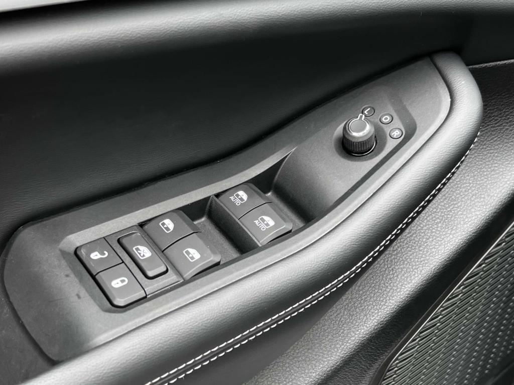 new 2025 Jeep Grand Cherokee car, priced at $49,140