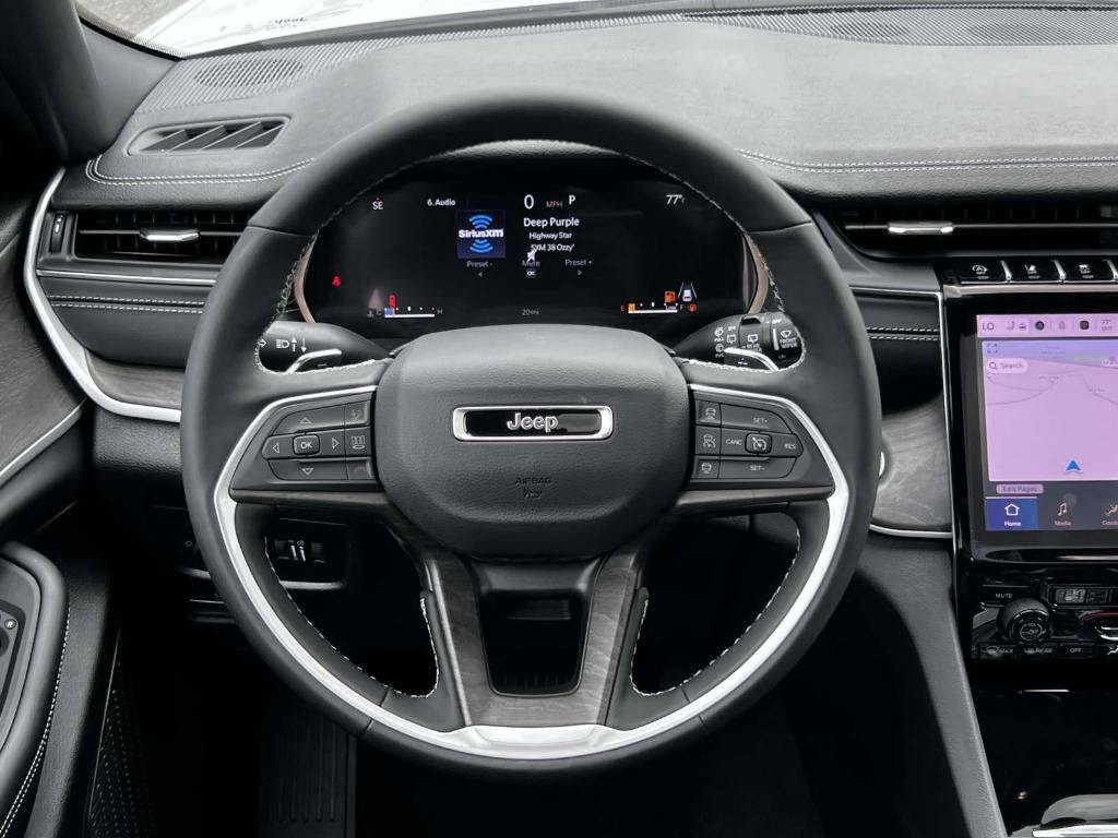new 2025 Jeep Grand Cherokee car, priced at $49,140