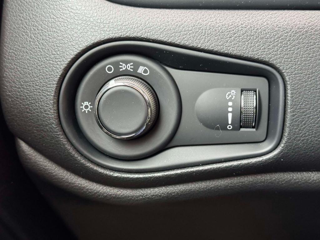 used 2023 Jeep Renegade car, priced at $18,595