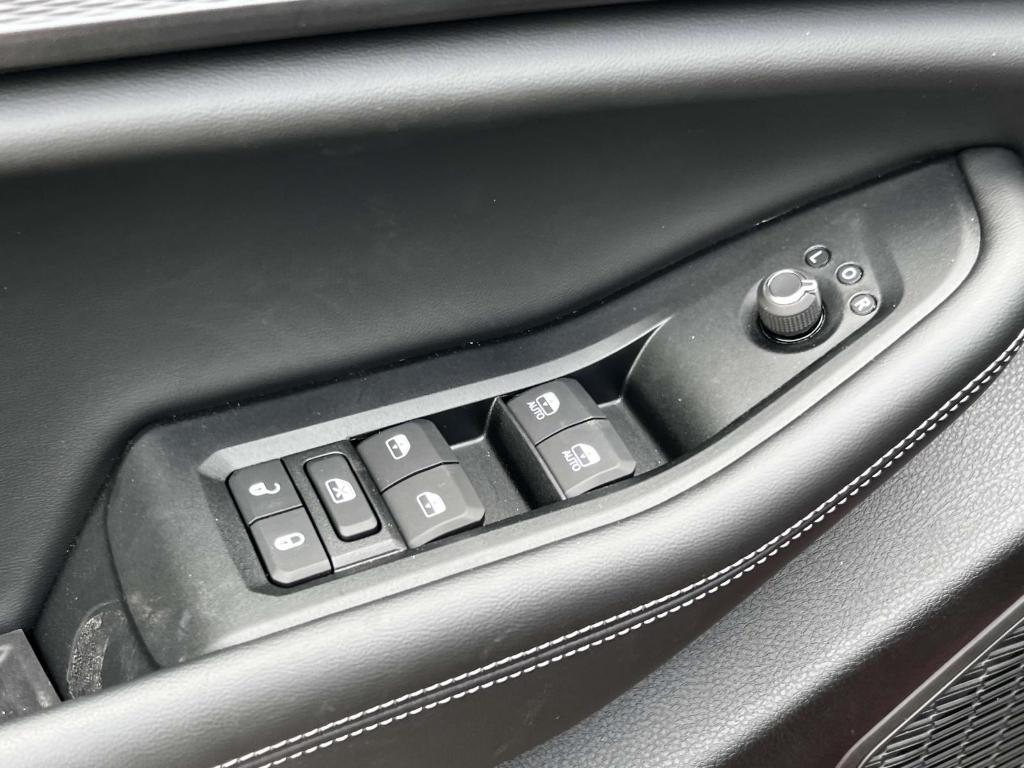 new 2025 Jeep Grand Cherokee car, priced at $39,375