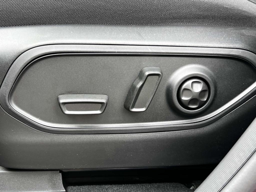 new 2025 Jeep Grand Cherokee car, priced at $39,375