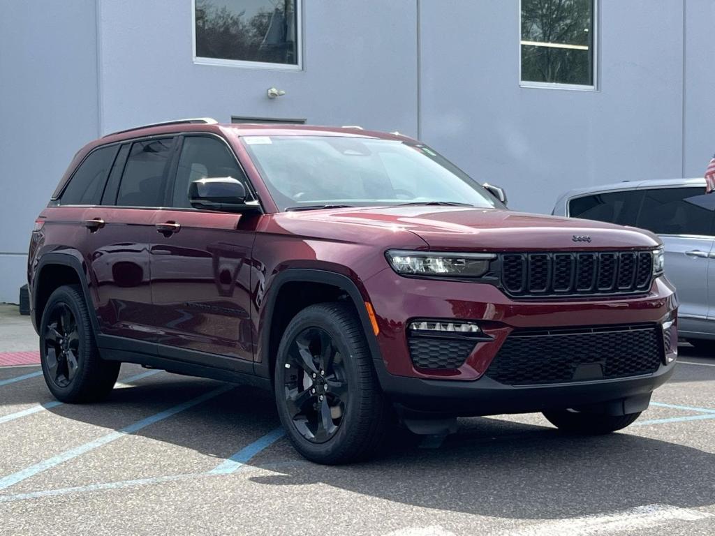 new 2025 Jeep Grand Cherokee car, priced at $49,235