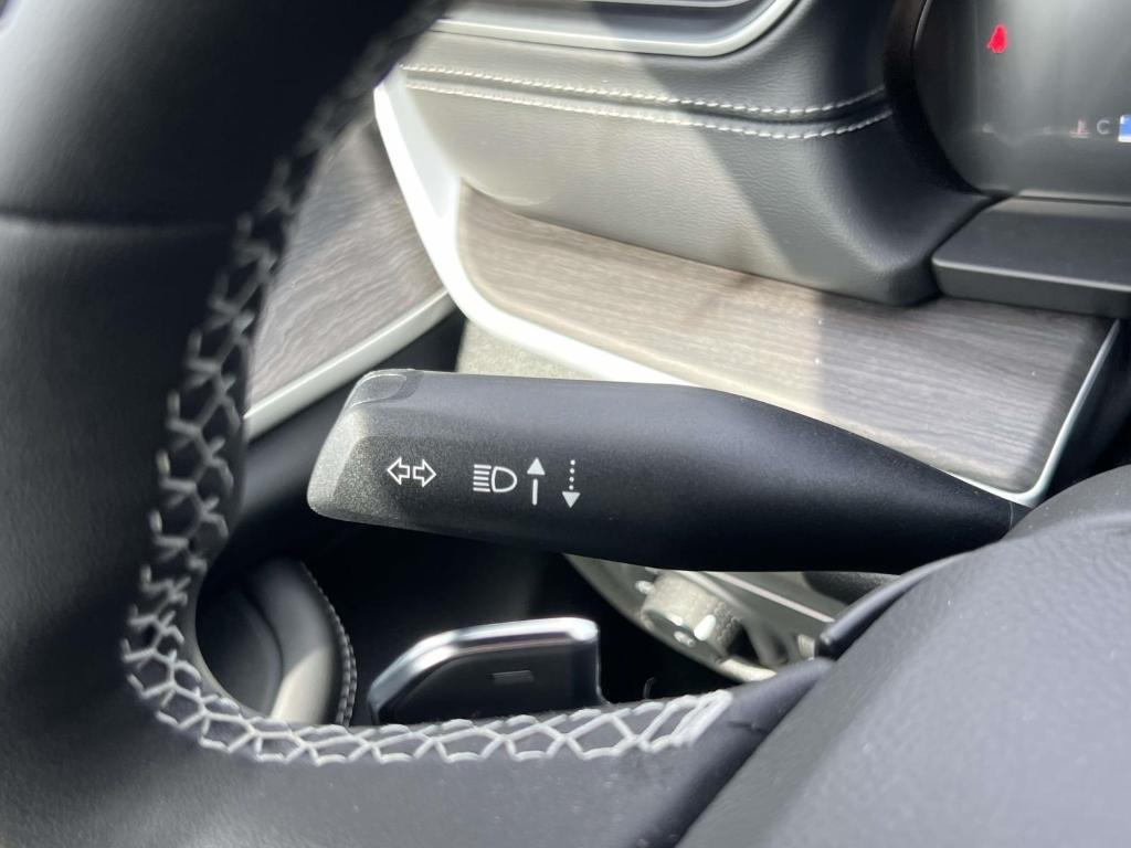 new 2025 Jeep Grand Cherokee car, priced at $49,235