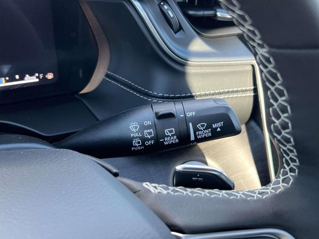 new 2025 Jeep Grand Cherokee car, priced at $49,065