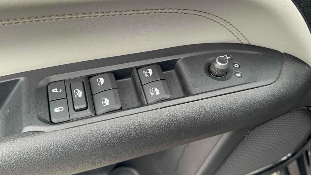 used 2022 Jeep Compass car, priced at $21,995