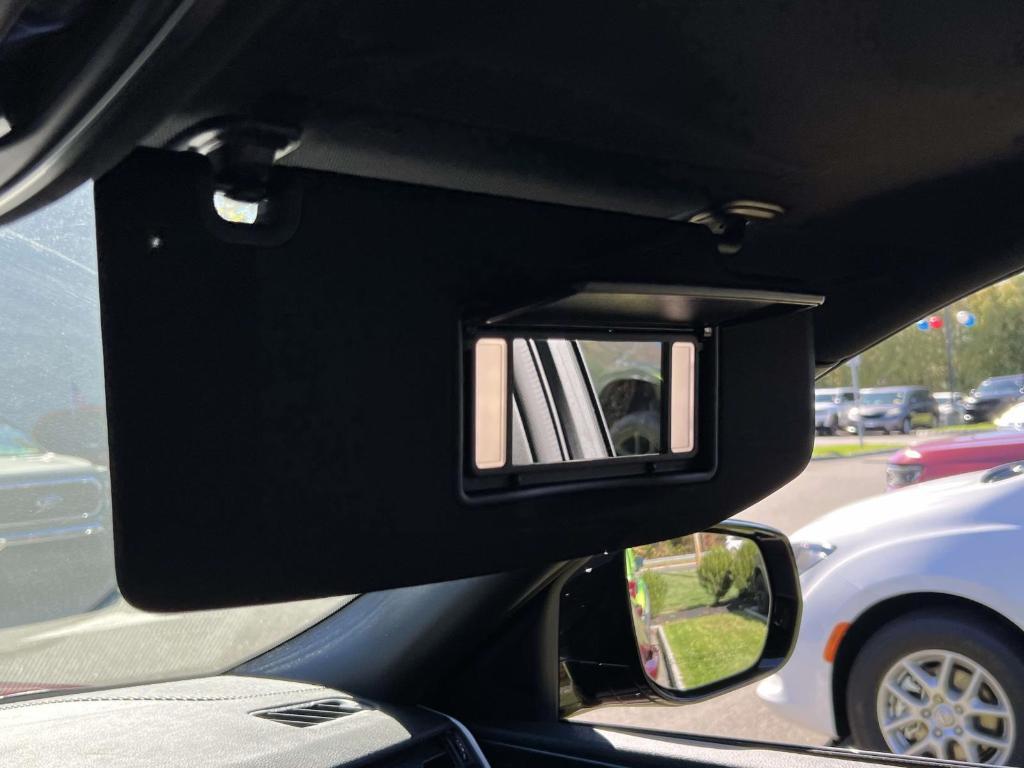 new 2025 Jeep Grand Cherokee car, priced at $45,300