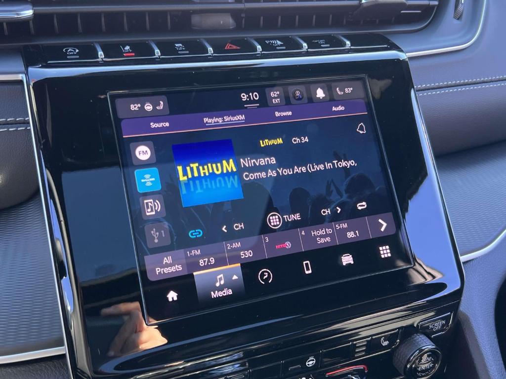 new 2025 Jeep Grand Cherokee car, priced at $45,300