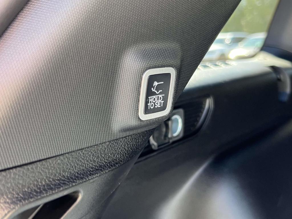 new 2025 Jeep Grand Cherokee car, priced at $45,300