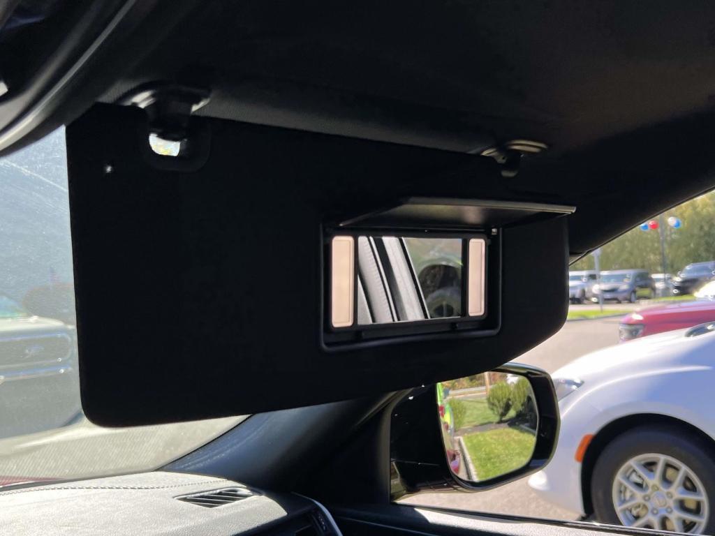 new 2025 Jeep Grand Cherokee car, priced at $45,300