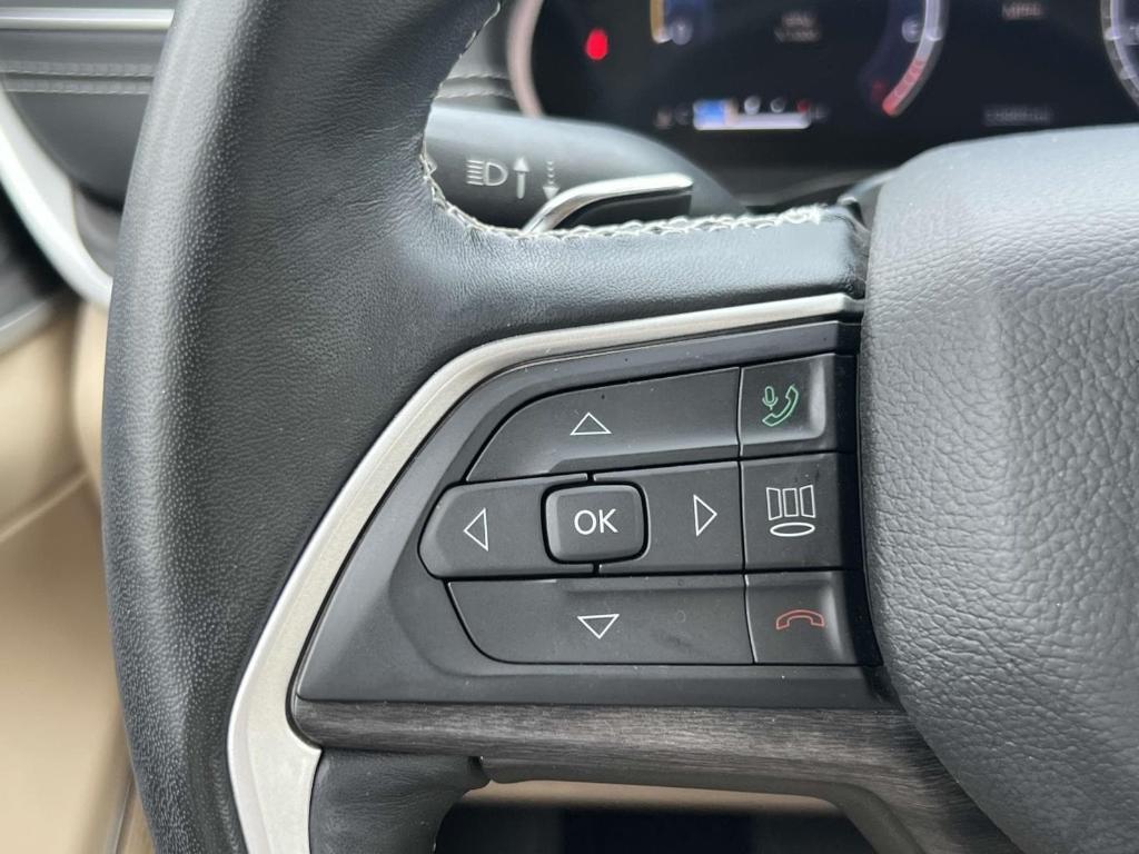 used 2022 Jeep Grand Cherokee car, priced at $30,995