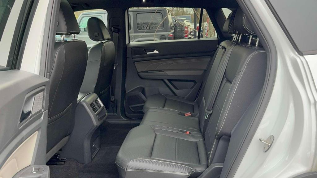 used 2023 Volkswagen Atlas Cross Sport car, priced at $24,995