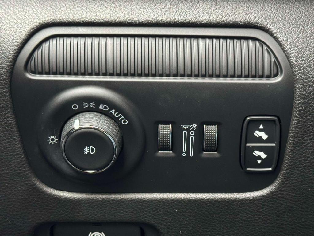 used 2024 Jeep Wagoneer car, priced at $40,995