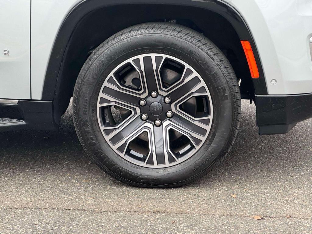 used 2024 Jeep Wagoneer car, priced at $40,995