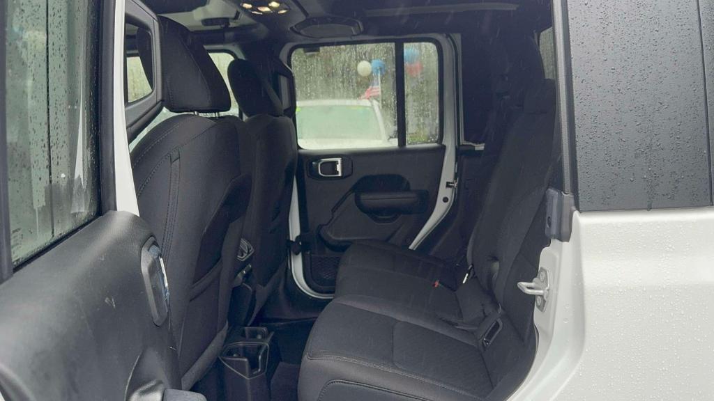 used 2022 Jeep Gladiator car, priced at $29,795