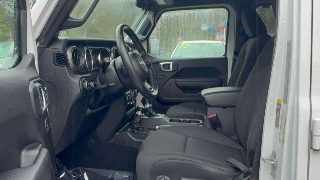 used 2022 Jeep Gladiator car, priced at $29,795