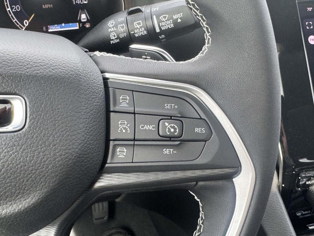 new 2025 Jeep Grand Cherokee L car, priced at $41,050