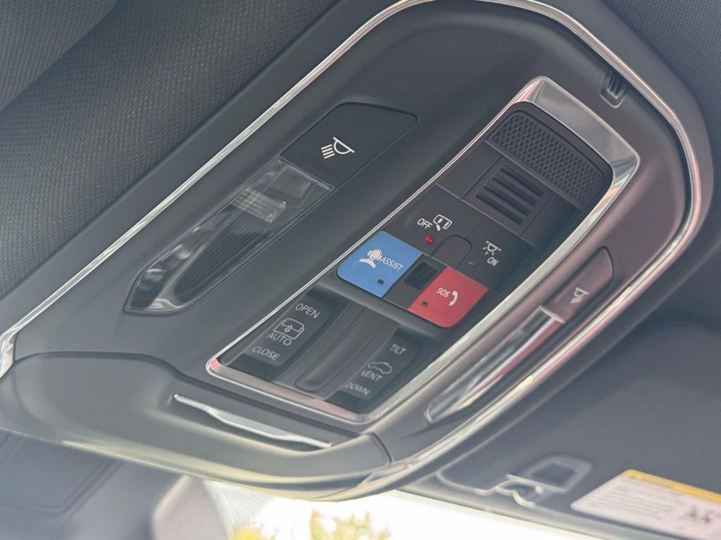 new 2025 Jeep Grand Cherokee L car, priced at $41,050