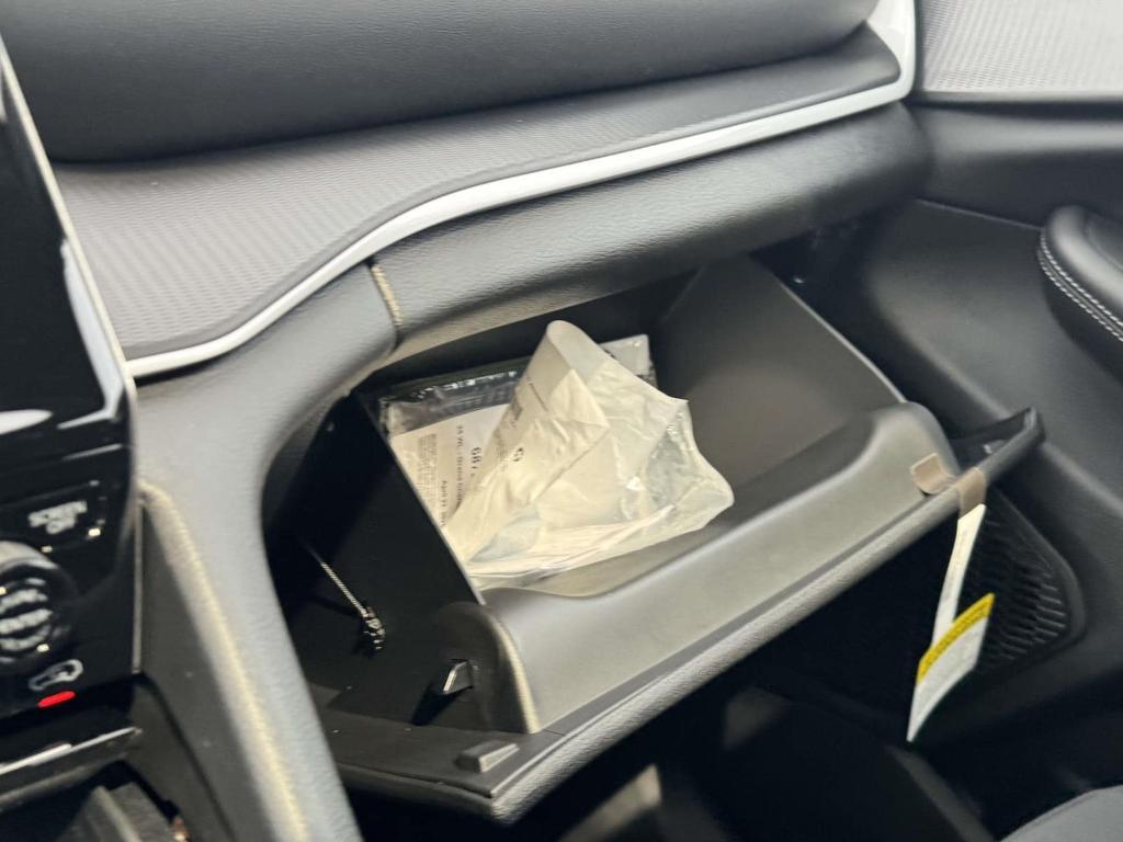 new 2025 Jeep Grand Cherokee L car, priced at $41,050