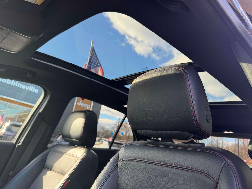 used 2022 Chevrolet Equinox car, priced at $22,995