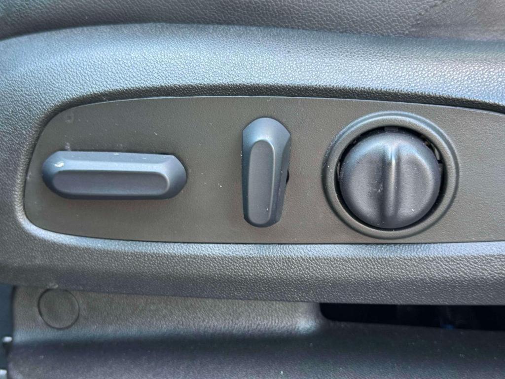 used 2022 Chevrolet Equinox car, priced at $22,995