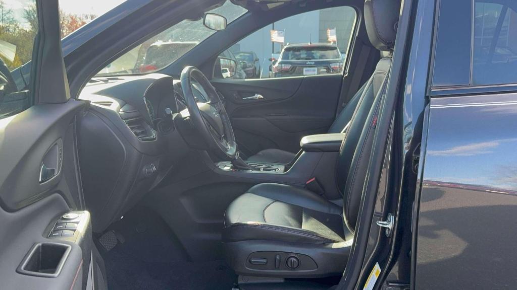 used 2022 Chevrolet Equinox car, priced at $22,995