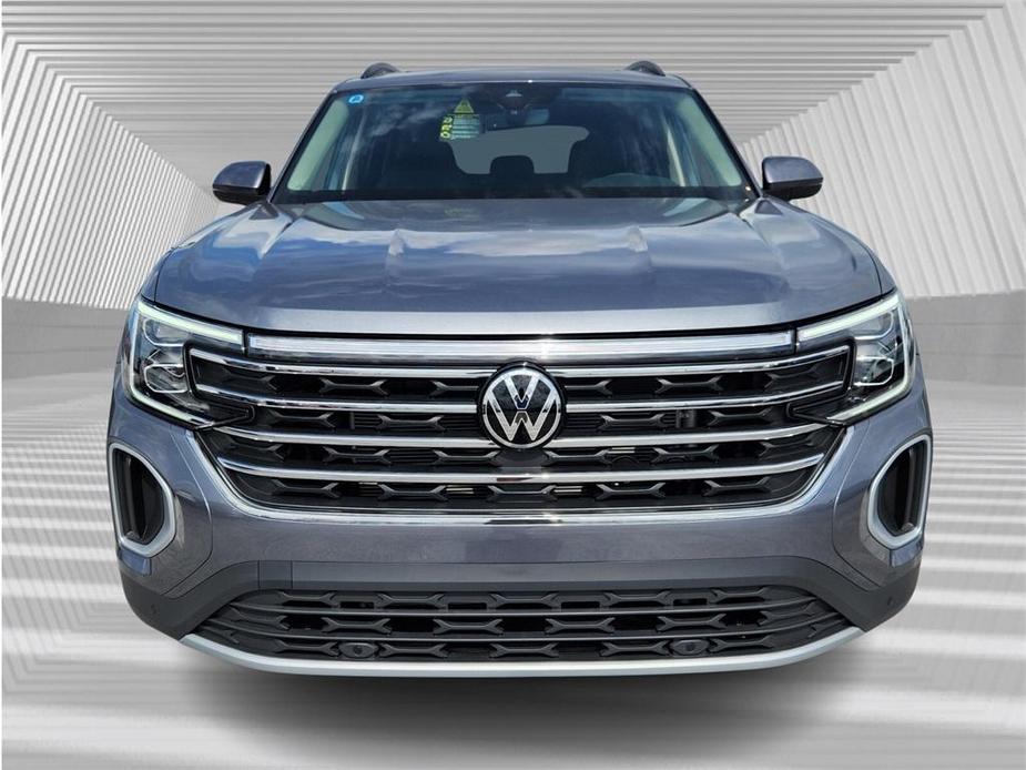 new 2025 Volkswagen Atlas car, priced at $44,336