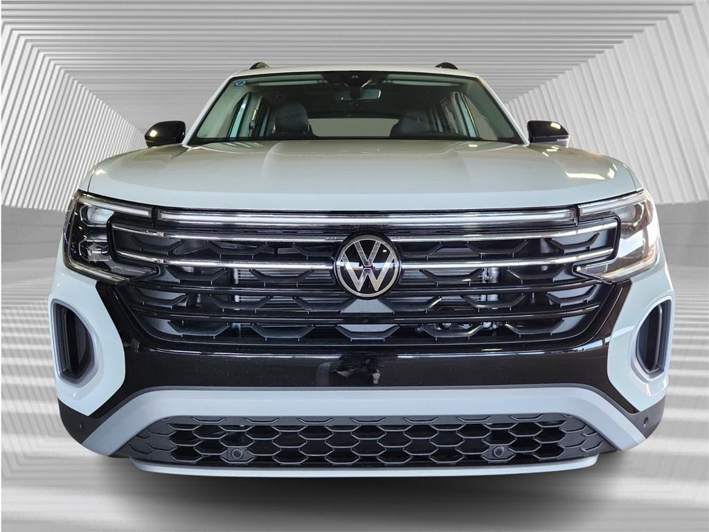 new 2025 Volkswagen Atlas car, priced at $47,546