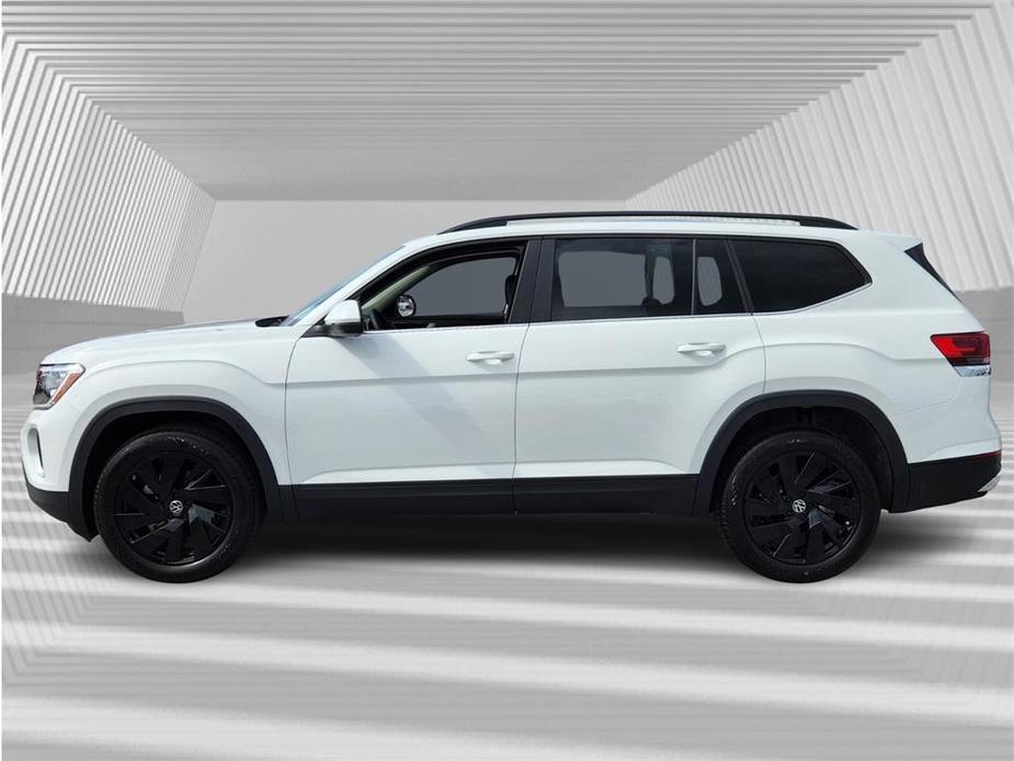 new 2025 Volkswagen Atlas car, priced at $44,336