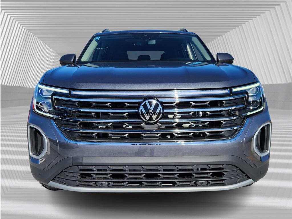 new 2025 Volkswagen Atlas car, priced at $44,336