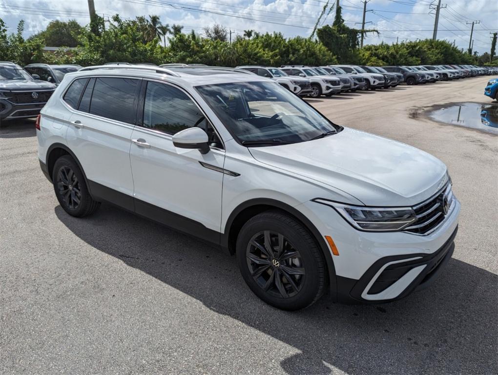 new 2024 Volkswagen Tiguan car, priced at $32,843