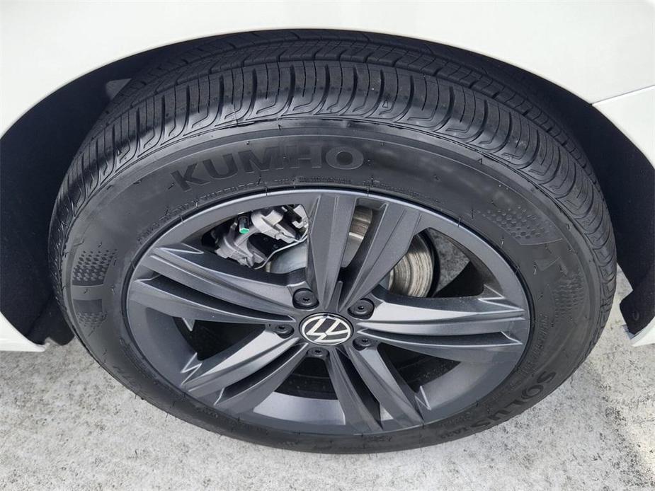 new 2024 Volkswagen Jetta car, priced at $26,459