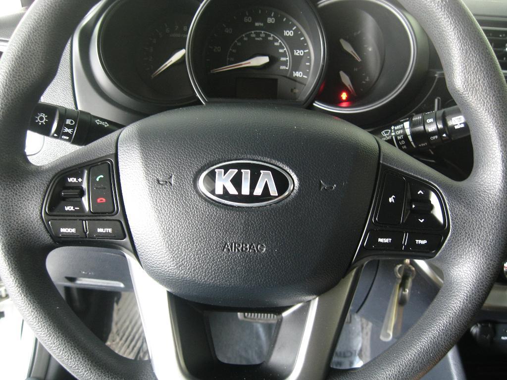 used 2016 Kia Rio car