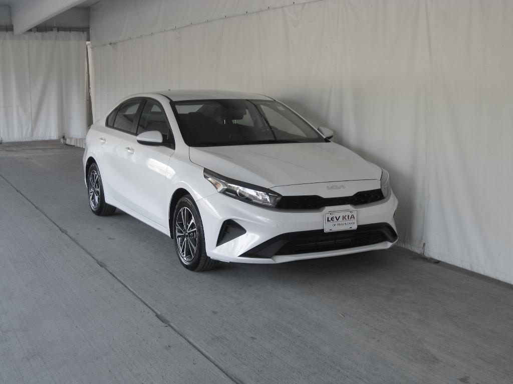 used 2023 Kia Forte car