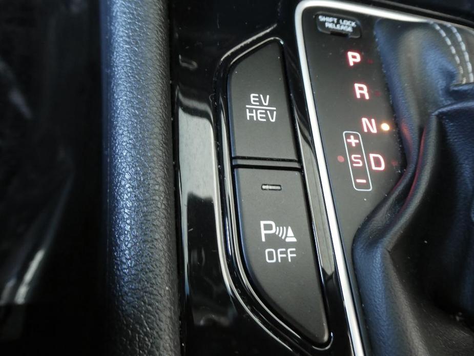 used 2021 Kia Niro Plug-In Hybrid car, priced at $25,490