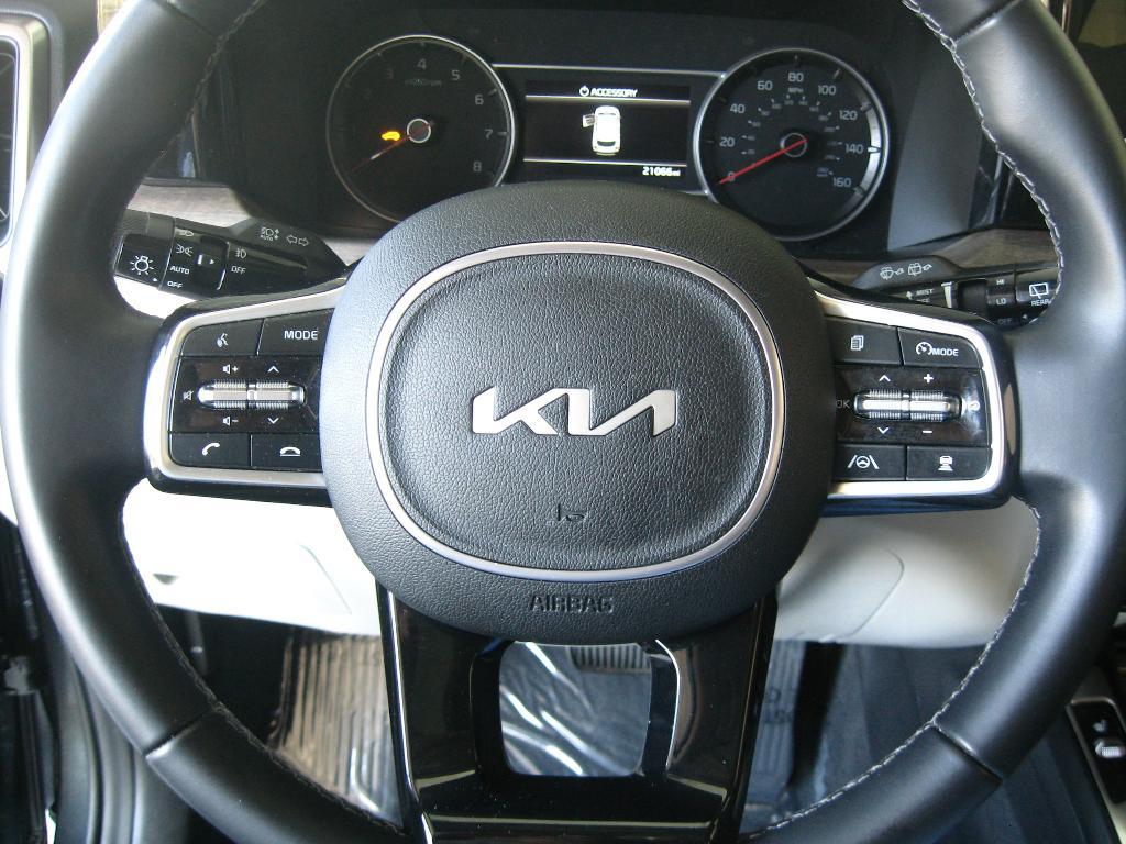 used 2023 Kia Sorento car, priced at $33,990