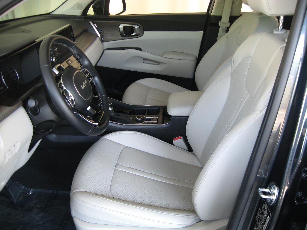 used 2023 Kia Sorento car, priced at $33,990
