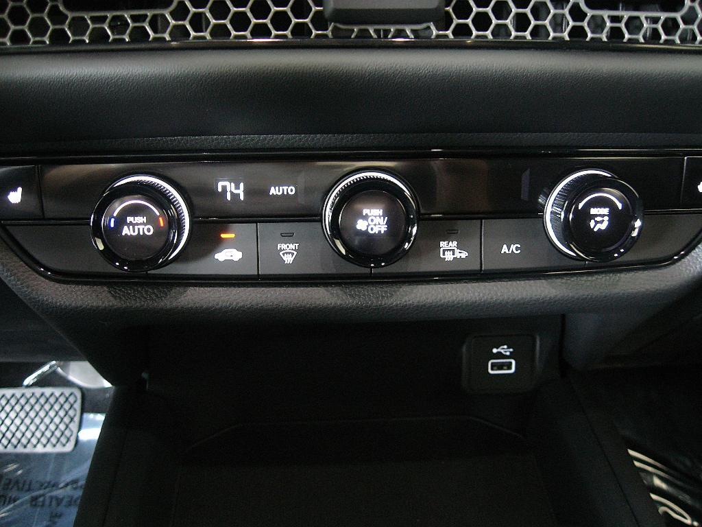 used 2025 Honda HR-V car, priced at $29,490