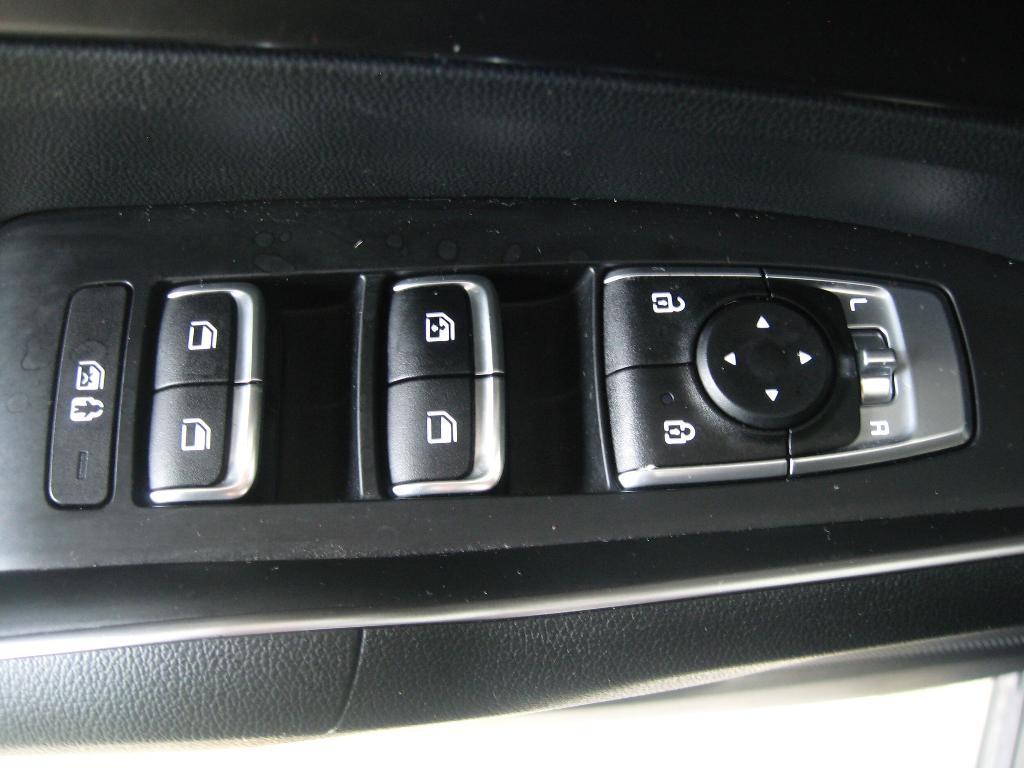 used 2024 Kia Sorento Hybrid car, priced at $34,490