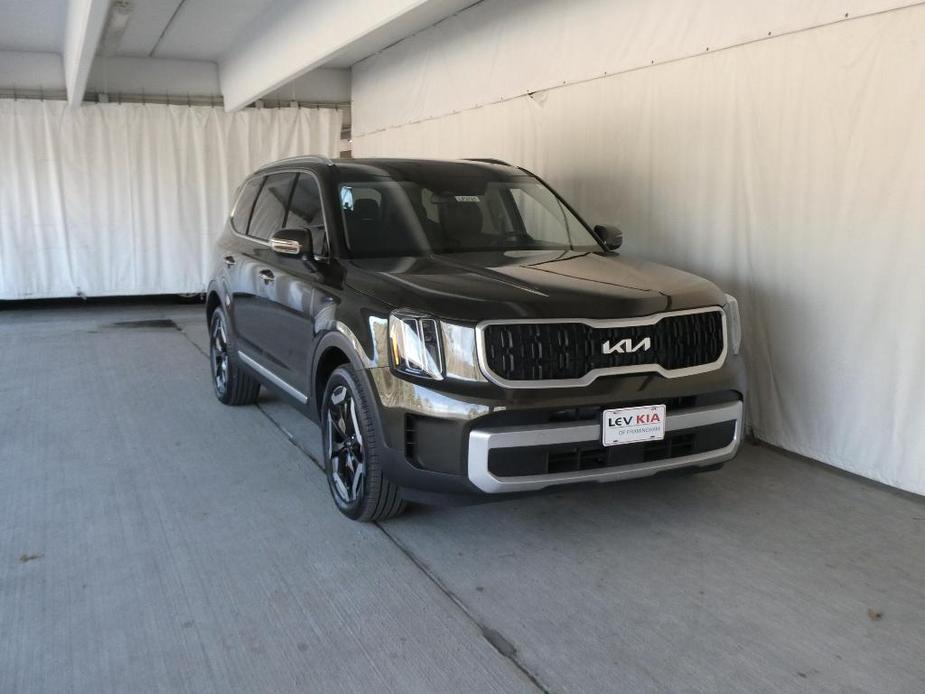 used 2024 Kia Telluride car