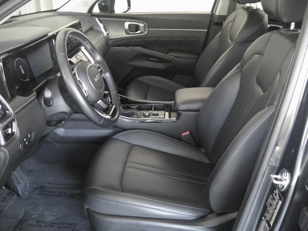 used 2023 Kia Sorento car, priced at $34,490