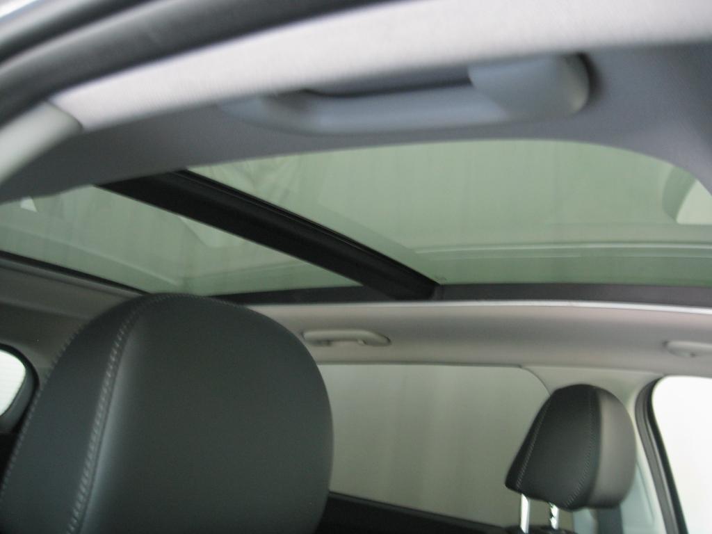 used 2023 Kia Sorento car, priced at $34,490