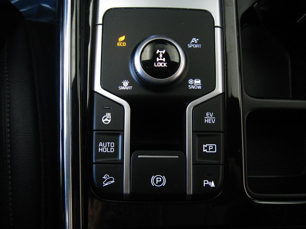 used 2023 Kia Sorento Plug-In Hybrid car, priced at $41,490